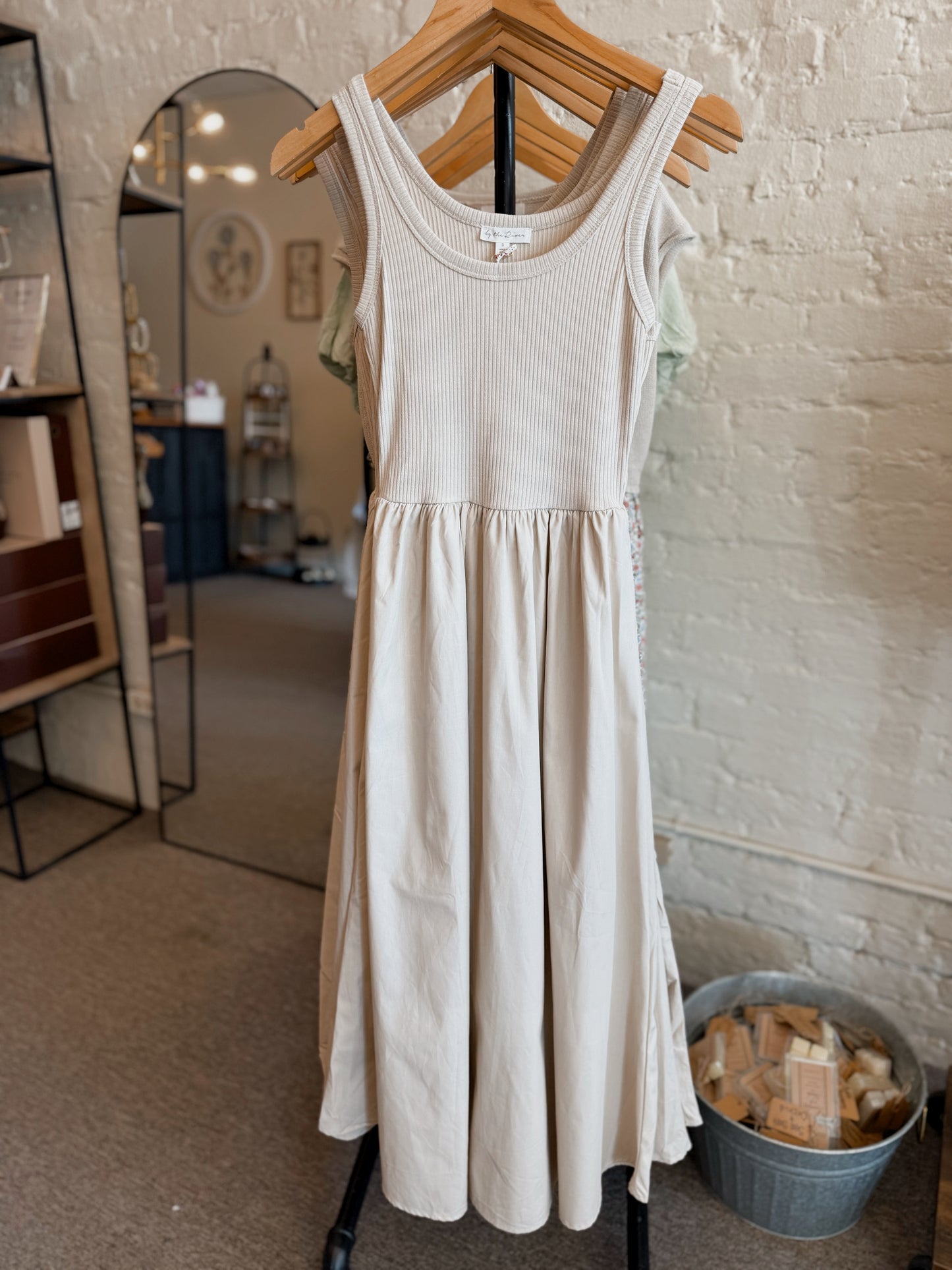 Chelsi Midi Dress
