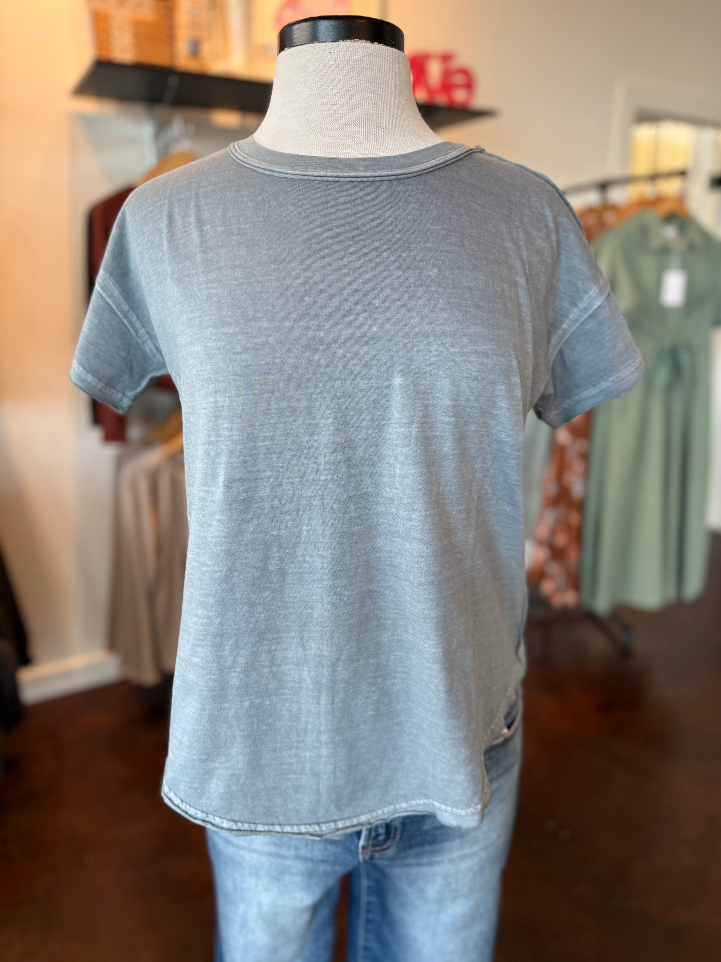 Exposed Seam Raw Edge Short Sleeve Knit Top