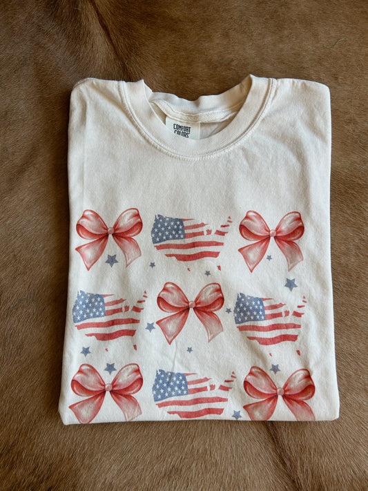 America & Bows Tee