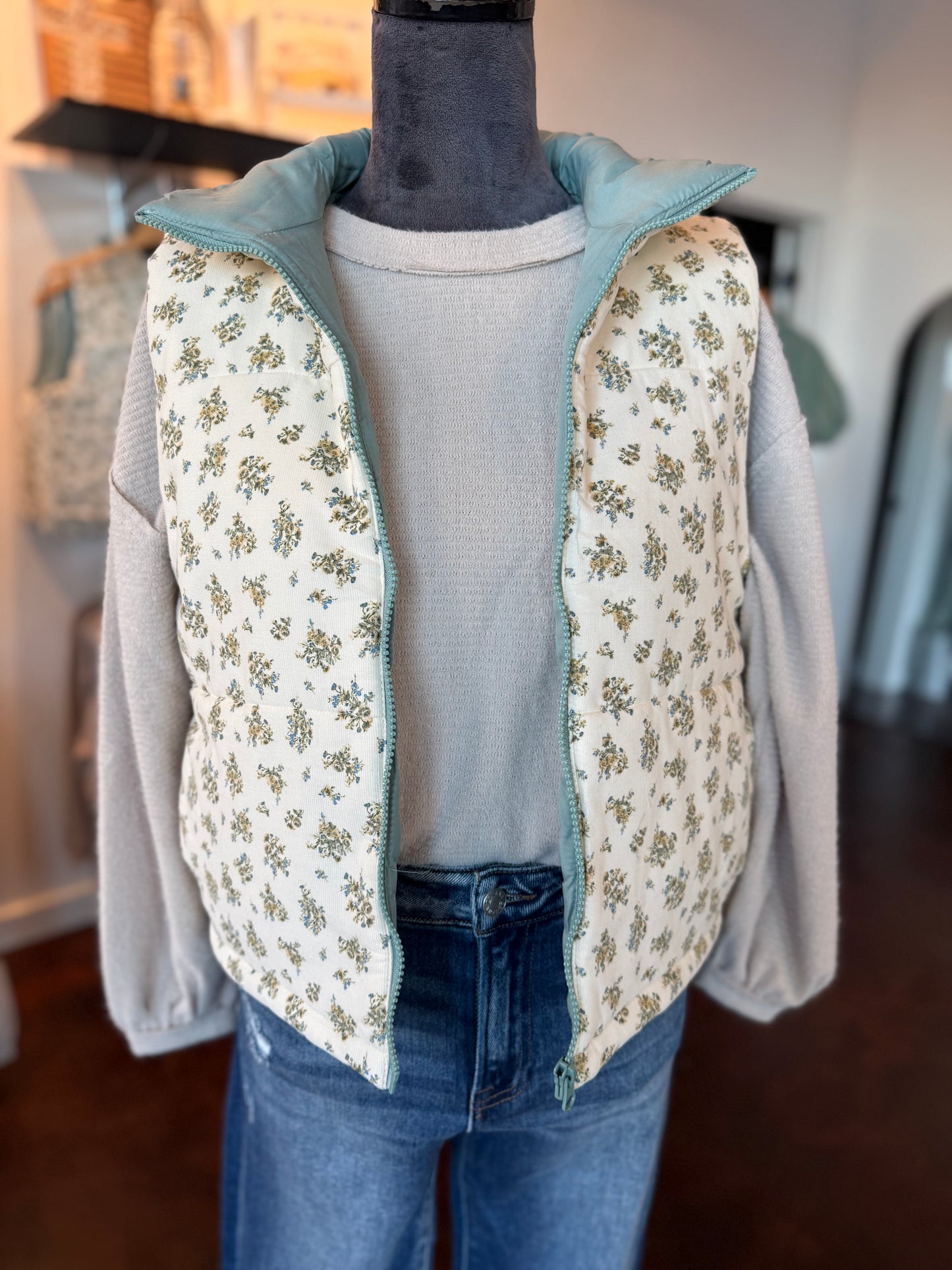 Floral Zip-up Puffer Vest